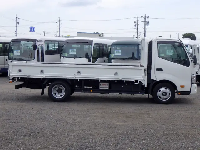 日野 デュトロ 2RG-XZC710M(2WD)の写真4