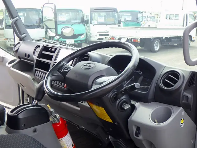 日野 デュトロ 2RG-XZC710M(2WD)の写真24
