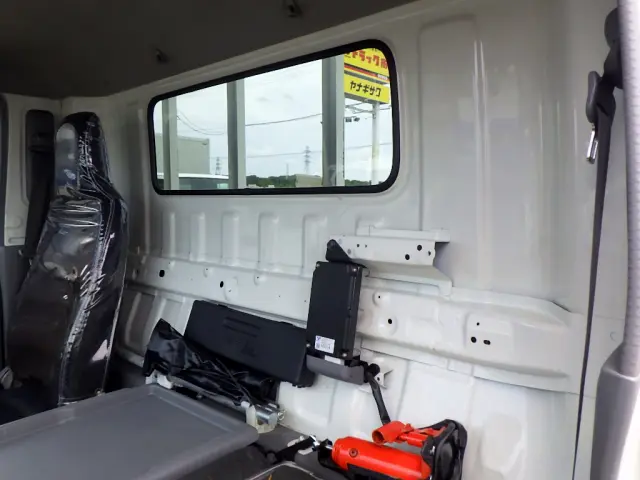 日野 デュトロ 2RG-XZC710M(2WD)の写真32