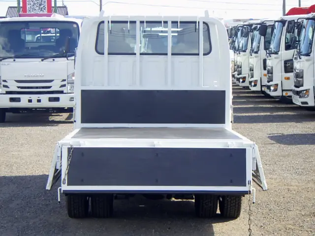 いすゞ エルフ 2RG-NHS88A(4WD)の写真7