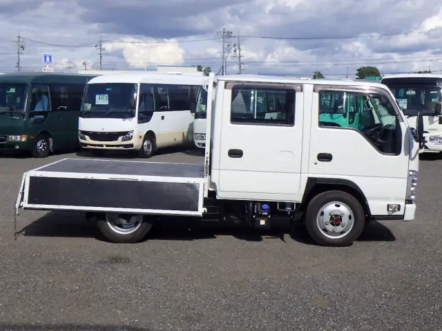 いすゞ エルフ 2RG-NHS88A(4WD)の写真28