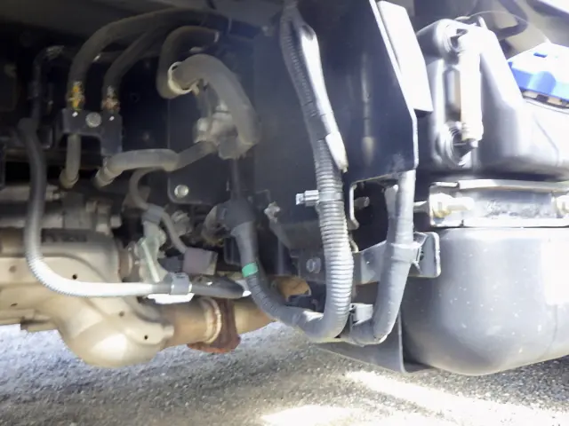 いすゞ エルフ 2RG-NHS88A(4WD)の写真40