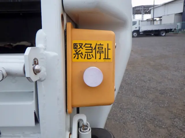 三菱 キャンター TPG-FEA50(2WD)の写真15