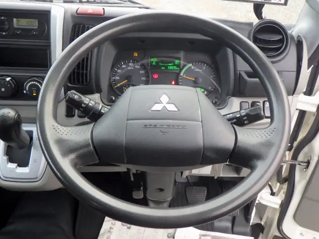 三菱 キャンター TPG-FEA50(2WD)の写真18