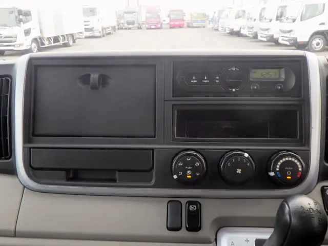 三菱 キャンター TPG-FEA50(2WD)の写真22