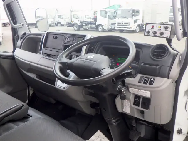 三菱 キャンター TPG-FEA50(2WD)の写真46