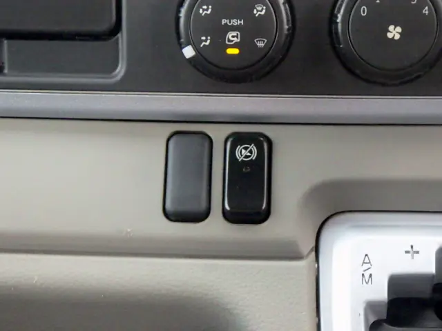 三菱 キャンター TPG-FEA50(2WD)の写真49
