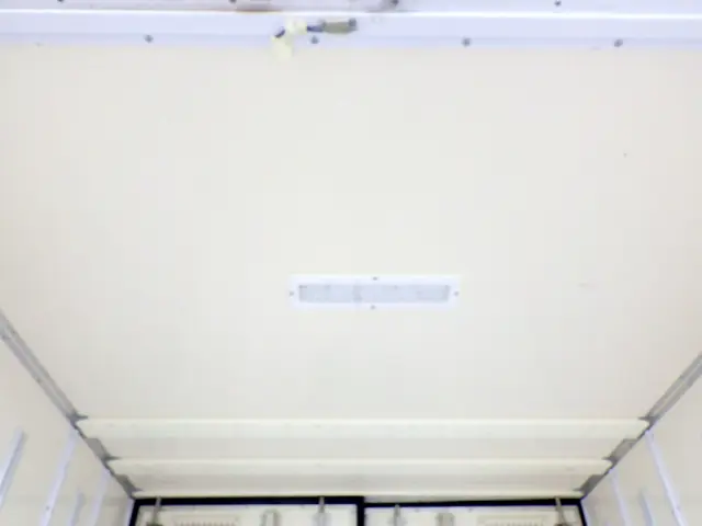 三菱 キャンター 2RG-FBA20(2WD)の写真13