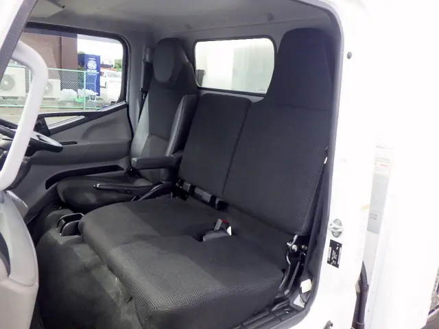 三菱 キャンター 2RG-FBA20(2WD)の写真20