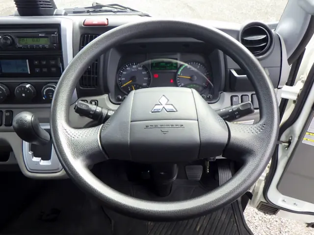 三菱 キャンター 2RG-FBA20(2WD)の写真22