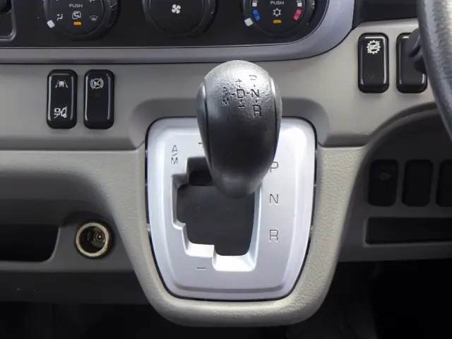 三菱 キャンター 2RG-FBA20(2WD)の写真23