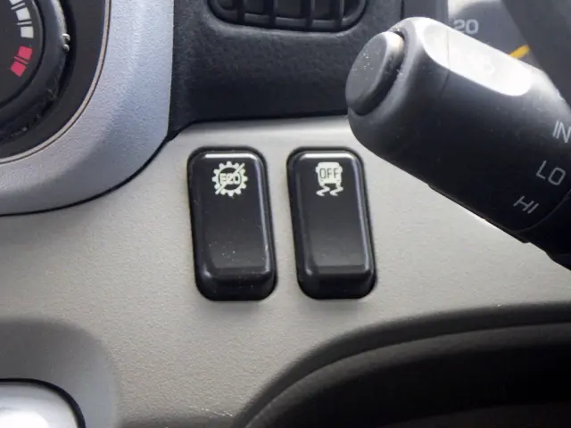 三菱 キャンター 2RG-FBA20(2WD)の写真27