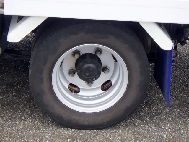 三菱 キャンター 2RG-FBA20(2WD)の写真37