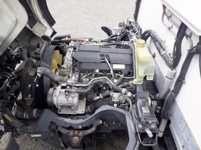 三菱 キャンター 2RG-FBA20(2WD)の写真39