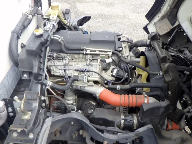 三菱 キャンター 2RG-FBA20(2WD)の写真40