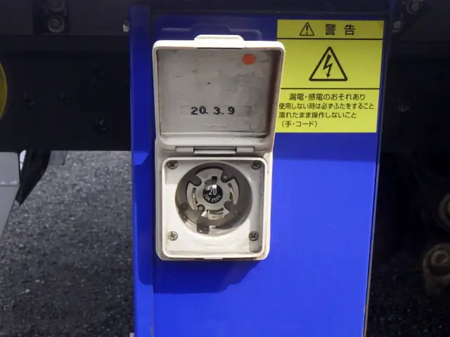 三菱 キャンター 2RG-FBA20(2WD)の写真48