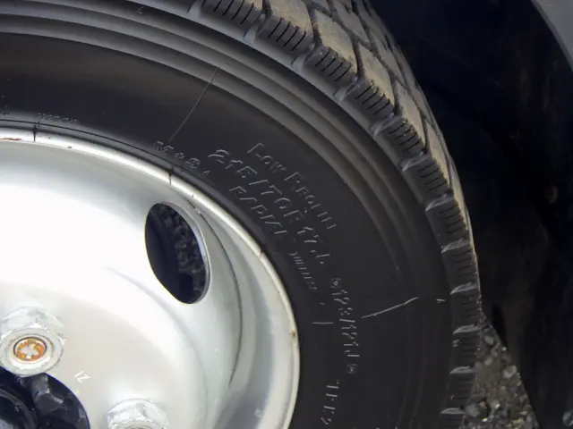 日野 デュトロ 2RG-XZU702M(2WD)の写真28