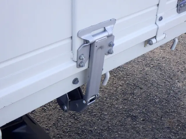 日野 レンジャー 2PG-FC2ABA(2WD)の写真27