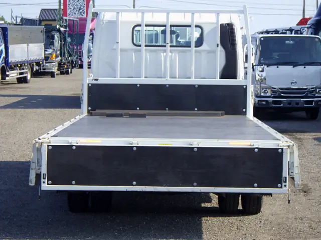 三菱 キャンター TPG-FEB20(2WD)の写真8