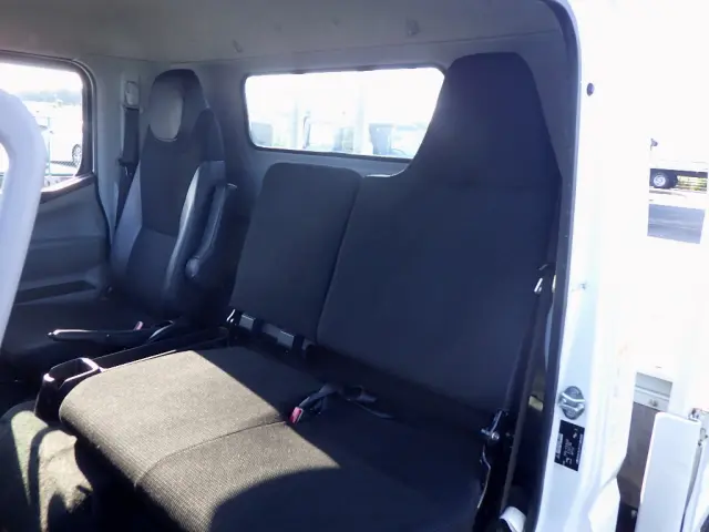 三菱 キャンター TPG-FEB20(2WD)の写真12