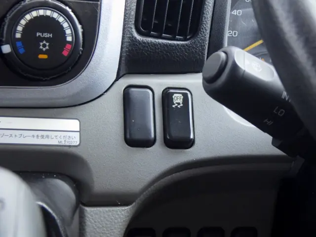 三菱 キャンター 2PG-FEBM0(2WD)の写真16