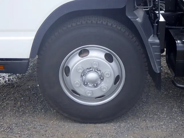 三菱 キャンター 2PG-FEBM0(2WD)の写真19