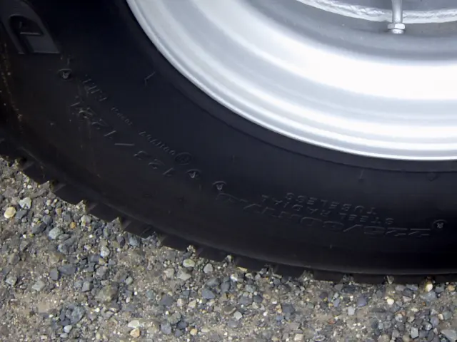 三菱 キャンター 2PG-FEBM0(2WD)の写真21