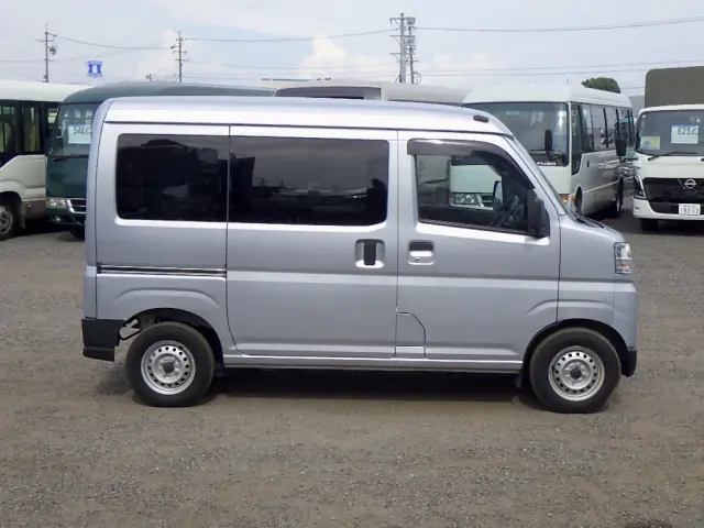 ダイハツ ハイゼットバン 3BD-S700V(2WD)の写真4