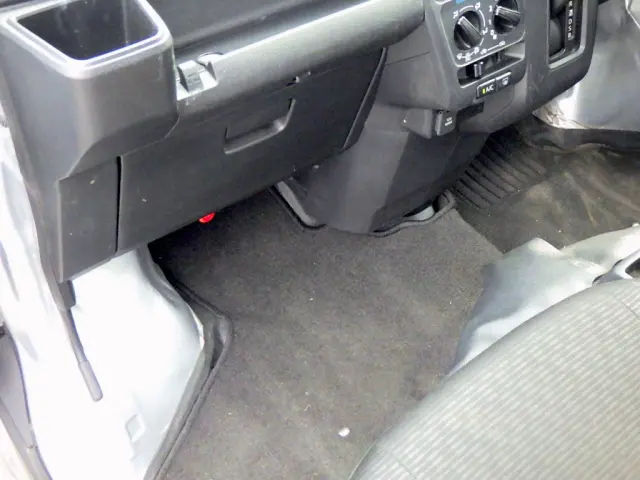 ダイハツ ハイゼットバン 3BD-S700V(2WD)の写真29