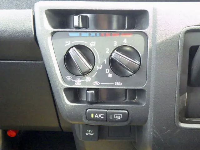 ダイハツ ハイゼットバン 3BD-S700V(2WD)の写真34