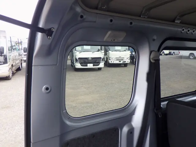 ダイハツ ハイゼットバン 3BD-S700V(2WD)の写真41