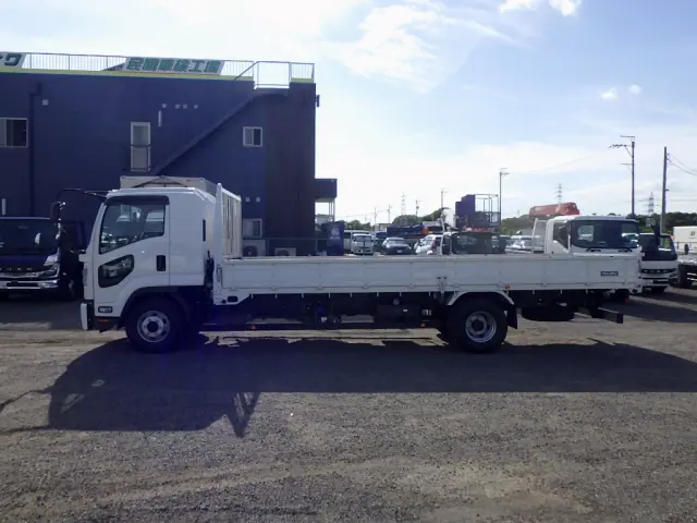 いすゞ フォワード 2PG-FRR90S2(2WD)の写真4