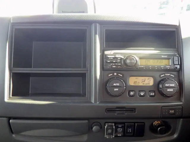 いすゞ フォワード 2PG-FRR90S2(2WD)の写真14