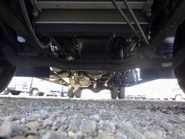いすゞ フォワード 2PG-FRR90S2(2WD)の写真23