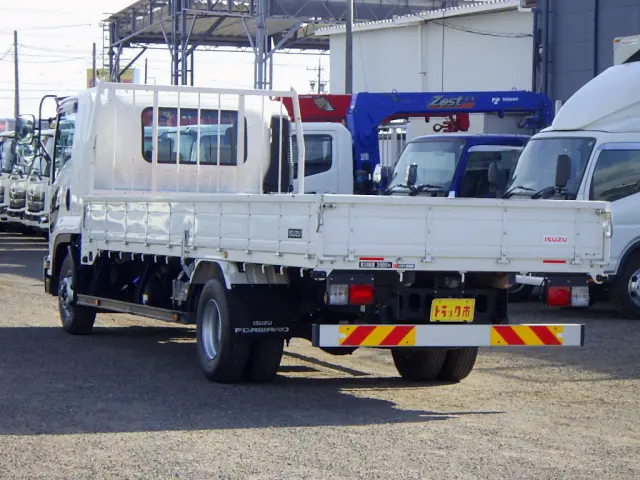 いすゞ フォワード 2PG-FRR90S2(2WD)の写真31