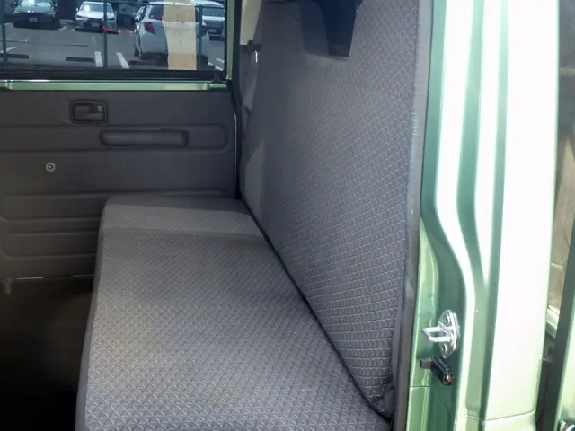 いすゞ エルフ TRG-NJR85A(2WD)の写真13