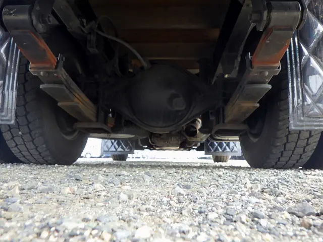 いすゞ エルフ TRG-NJR85A(2WD)の写真24