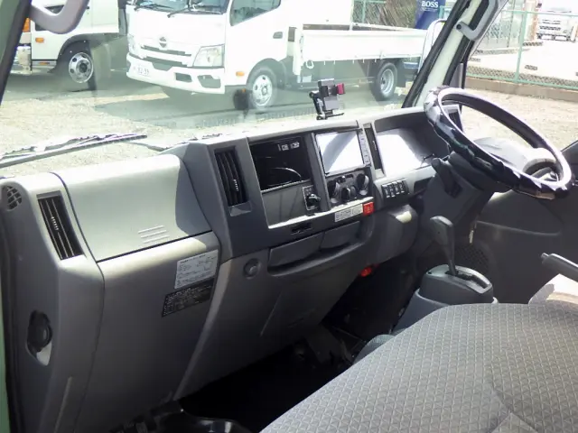 いすゞ エルフ TRG-NJR85A(2WD)の写真43