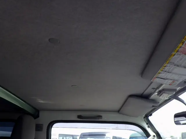 いすゞ エルフ TRG-NJR85A(2WD)の写真44