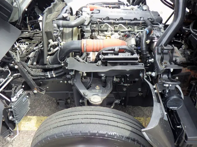 いすゞ エルフ 2PG-NPR88AM(2WD)の写真27