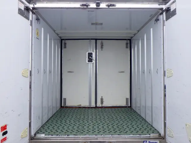 日野 デュトロ 2RG-XZC605M(2WD)の写真7