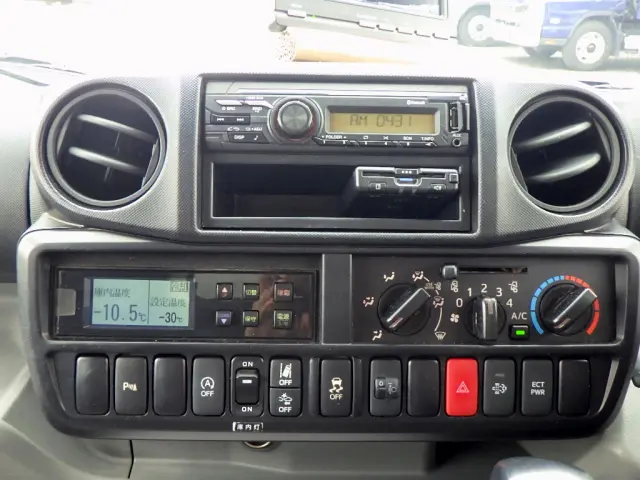 日野 デュトロ 2RG-XZC605M(2WD)の写真14