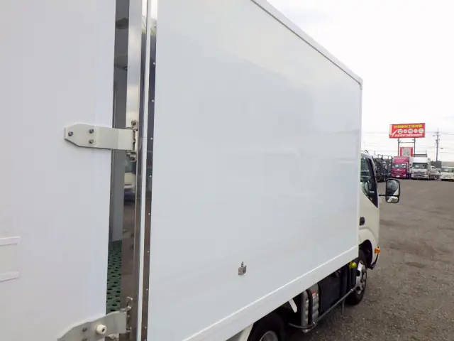 日野 デュトロ 2RG-XZC605M(2WD)の写真24