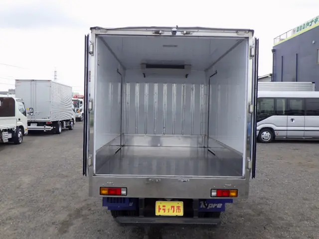 三菱 キャンター TPG-FBA50(2WD)の写真7