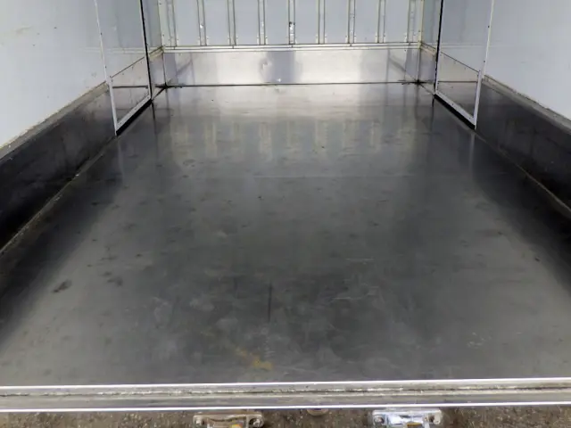 三菱 キャンター TPG-FBA50(2WD)の写真9
