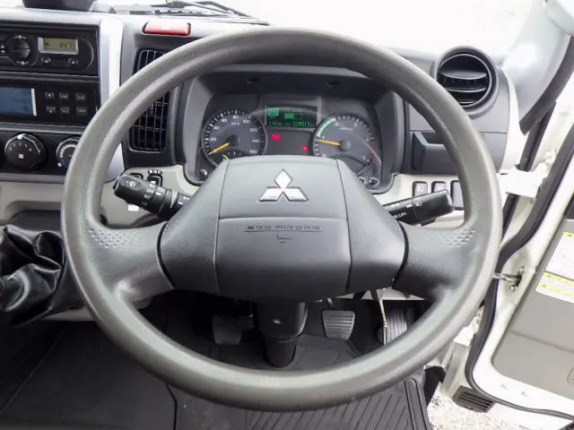 三菱 キャンター TPG-FBA50(2WD)の写真16