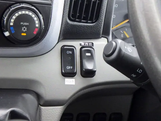 三菱 キャンター TPG-FBA50(2WD)の写真19