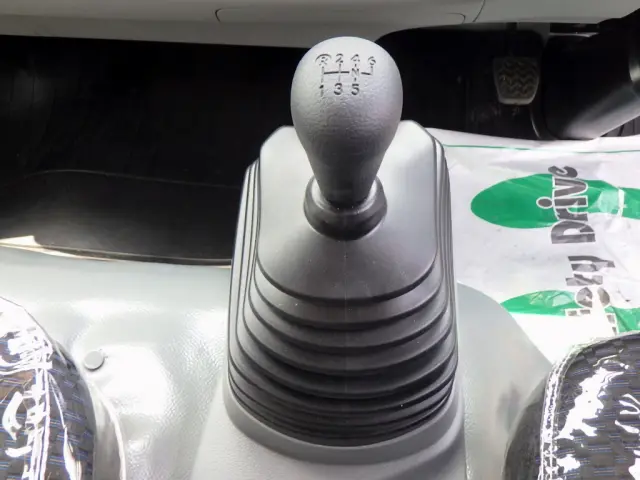 日野 デュトロ 2WG-XZU713M(2WD)の写真13