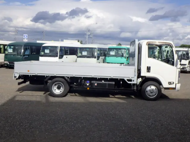 いすゞ エルフ 2RG-NNS88AN(4WD)の写真5