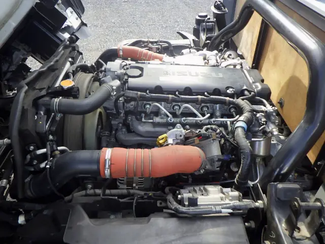 いすゞ エルフ 2RG-NNS88AN(4WD)の写真31